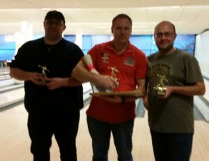 161029_bowling-maenner